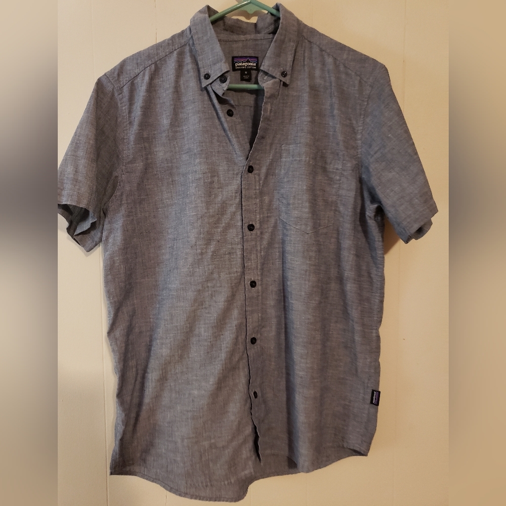 Patagonia Organic Cotton Men's Blue Button Down Shirt